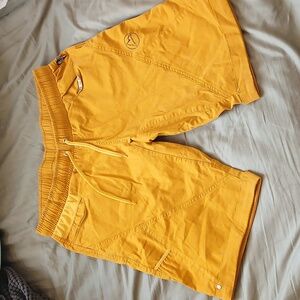 NWOT La Sportiva climbing shorts